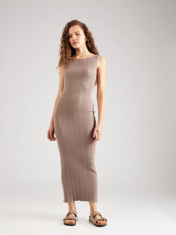 Abercrombie & Fitch Knitted dress in Brown: front