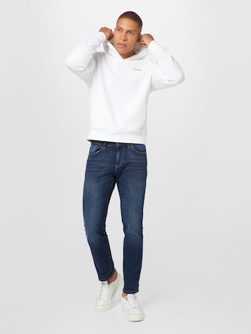 Sweat-shirt Calvin Klein en blanc