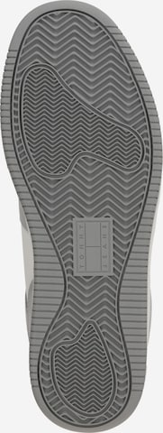 Sneaker bassa 'RETRO BASKET' di Tommy Jeans in grigio