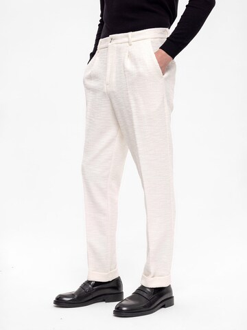Antioch Loosefit Pressveckad byxa i beige