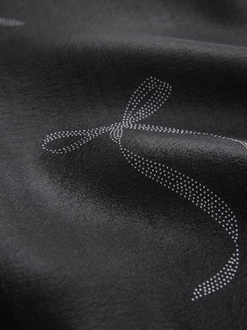 Next Bluse in Schwarz