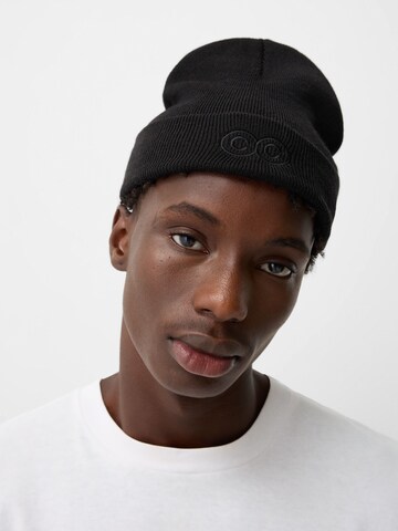 Bershka Beanie in Black