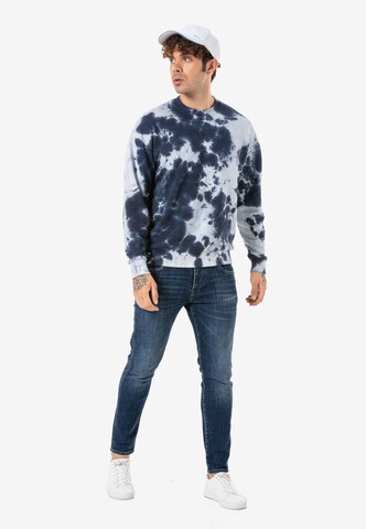 Redbridge Sweatshirt 'Chatham' in Blauw