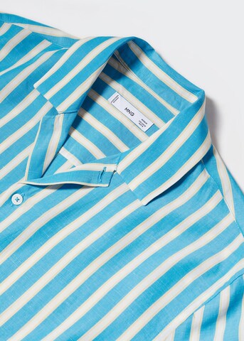 Coupe regular Chemise 'ESTRENC' MANGO MAN en bleu