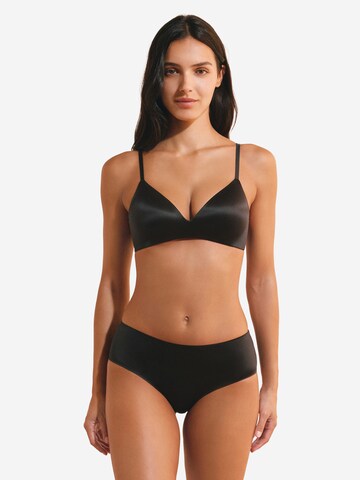 ETAM Shorty aus satinierter Mikrofaser 'Pure Glow' in Schwarz