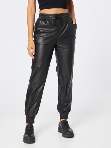 Effilé Pantalon 'Sofia' ONLY en noir : devant