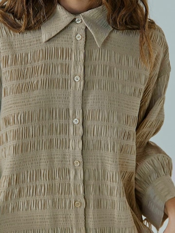 Tricou ' Clerra ' de la NORR pe bej