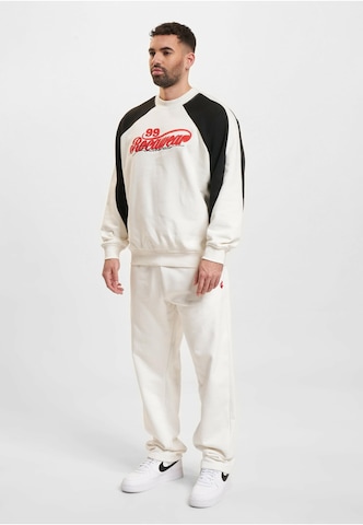 Sweat-shirt ROCAWEAR en blanc