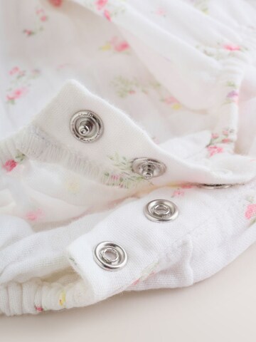 Next Σετ σε λευκό