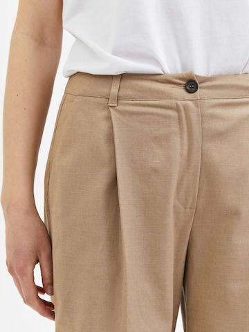 SELECTED FEMME - regular Pantalón plisado 'ZAZA' en marrón