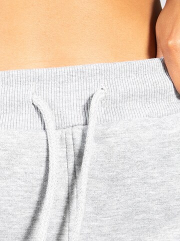 Smilodox Tapered Pants 'Dana' in Grey