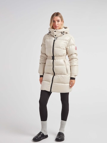 Cappotto invernale 'EZ Belted' di JACK1T in bianco