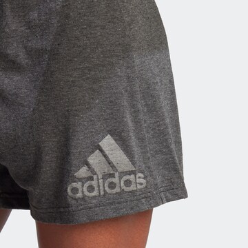 ADIDAS SPORTSWEAR Regular Sportshorts 'Future Icons Winners' in Grau