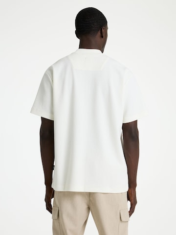 T-Shirt 'Jaxo' CHASIN' en blanc