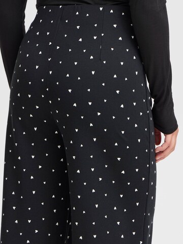 Wide leg Pantaloni 'KATE' di ICHI in nero