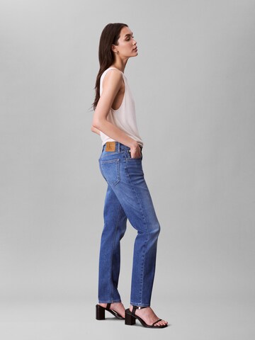 Calvin Klein Jeans Слим Джинсы в Синий