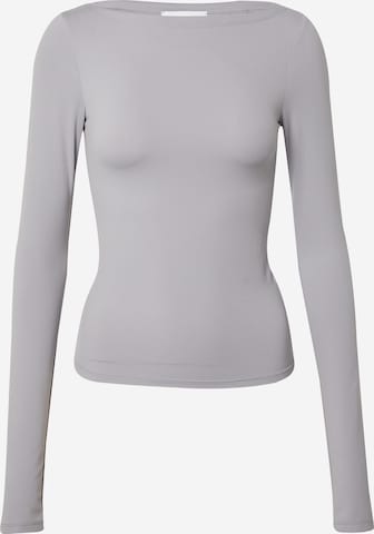ABOUT YOU x irinassw Shirt 'Biba' in Grey: front