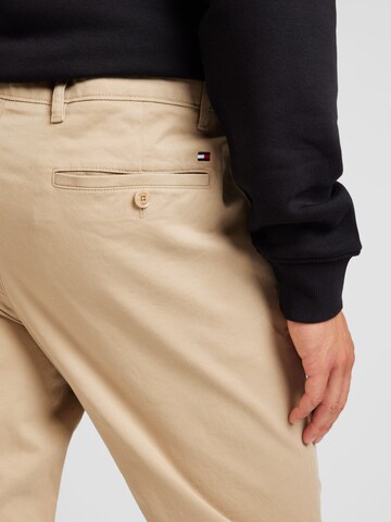Loosefit Pantalon chino 'Harlem' TOMMY HILFIGER en vert