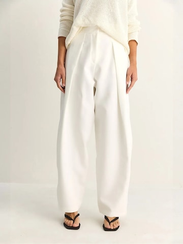 Bianco Lucci Wide leg Pleat-front trousers 'Hose' in White