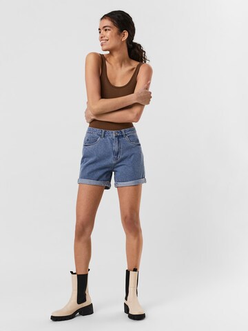 VERO MODA Regular Jeans 'Nineteen' in Blue