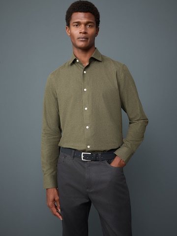 Next Regular Fit Hemd in Grün