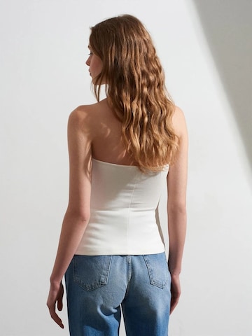 Dilvin Top in White
