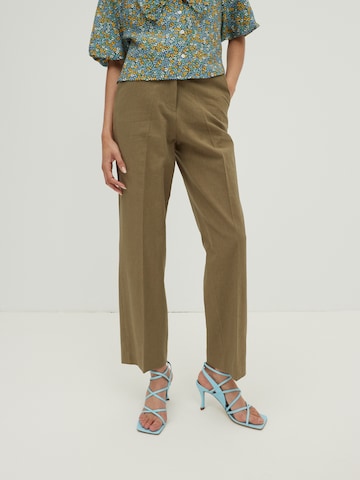 EDITED Regular Pleated Pants 'Leona' in Green: front