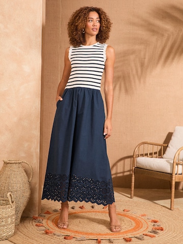 Rochie de la love & roses pe albastru
