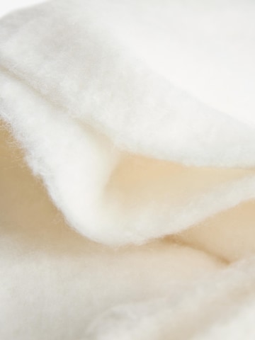 Bershka Oversize šála – béžová