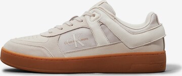 Calvin Klein Jeans Sneakers laag in Beige: voorkant