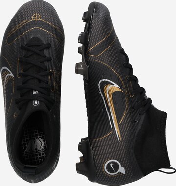 NIKE Athletic Shoes in Black