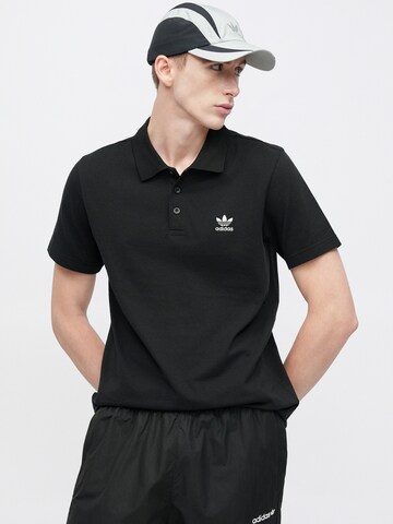 ADIDAS ORIGINALS Футболка 'ESS' в Черный