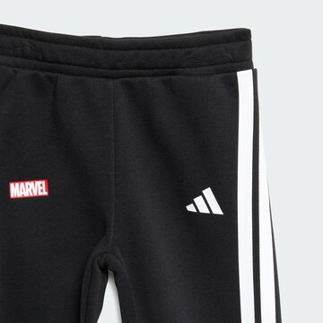 ADIDAS SPORTSWEAR Joggingpak 'Marvel Spider-Man' in Groen