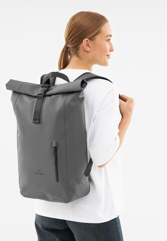 Sac à dos de sport 'Conor' Johnny Urban en gris