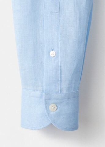 MANGO MAN Regular fit Button Up Shirt in Blue