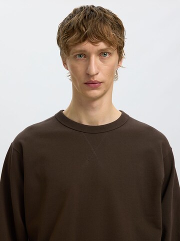 SELECTED Sweatshirt 'SLHLuke' in Brown