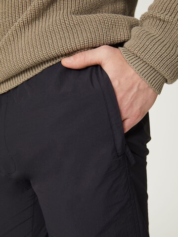 Tapered Pantaloni 'Ege' di DAN FOX APPAREL in nero