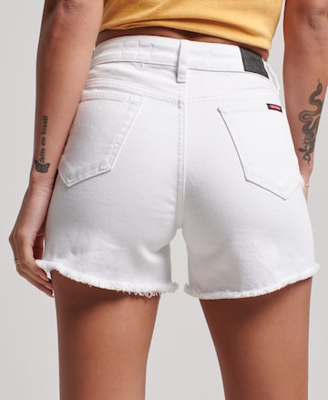 Coupe slim Jean Superdry en blanc