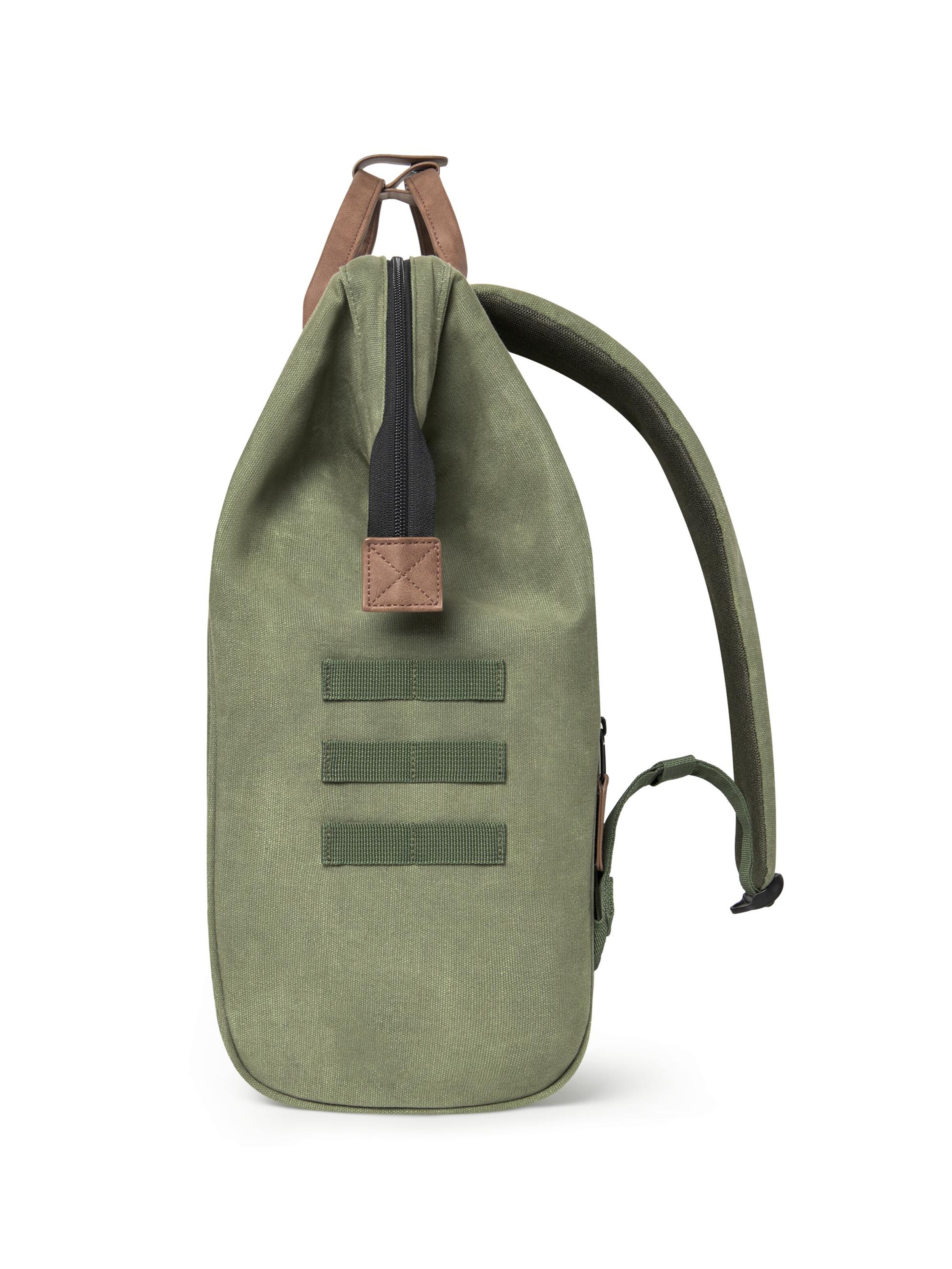 Cabaia Reppu 'Adventurer' värissä vihreä