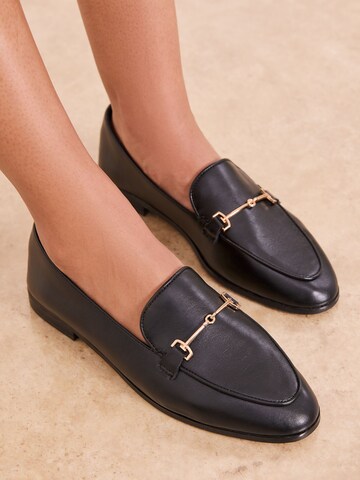juoda Lipsy Loaferai 'Almond'