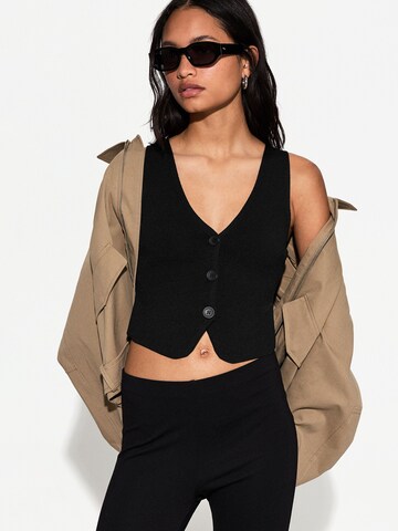 Gilet di Bershka in nero: frontale