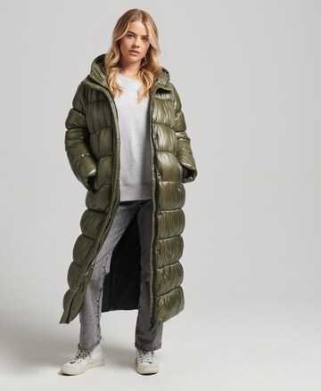 Manteau d’hiver Superdry en vert : devant