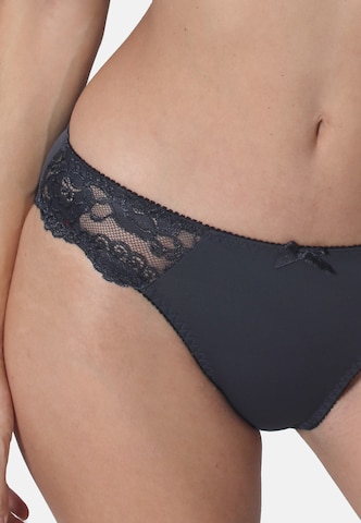sassa Slip 'CLASSIC LACE' in Zwart
