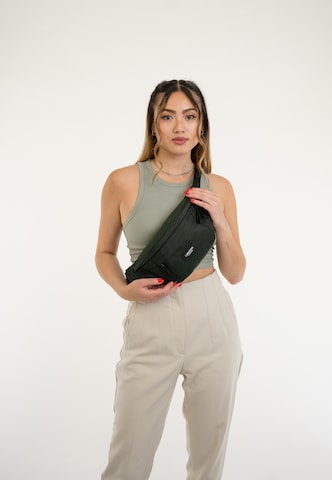 LARKSON Belt bag 'Ole' in Green: front
