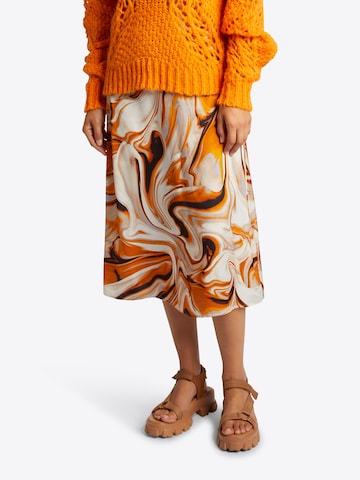 Rich & Royal Skirt in Orange: front