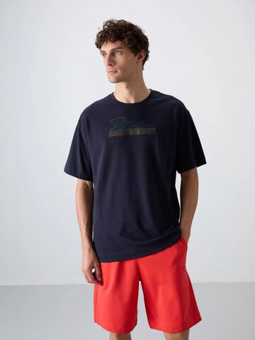Tommy Life Shirt in Blue: front