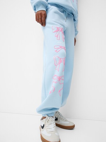 Bershka Tapered Hose in Blau