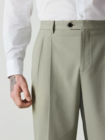 Regular Pantalon à pince Next en vert