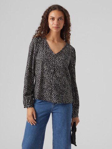 Camicia da donna 'NAJA' di VERO MODA in nero: frontale