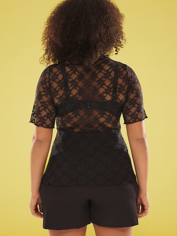 Trendyol Curve Shirt in Zwart